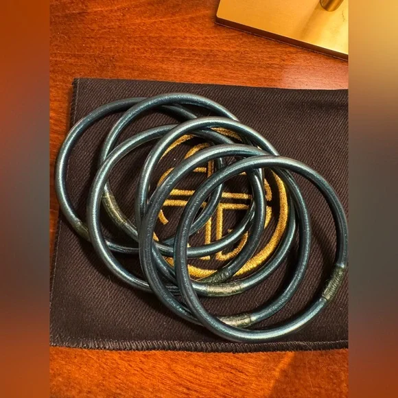 BuDhaGirl Plume Bangles set of 6 size large - Picture 4 of 5